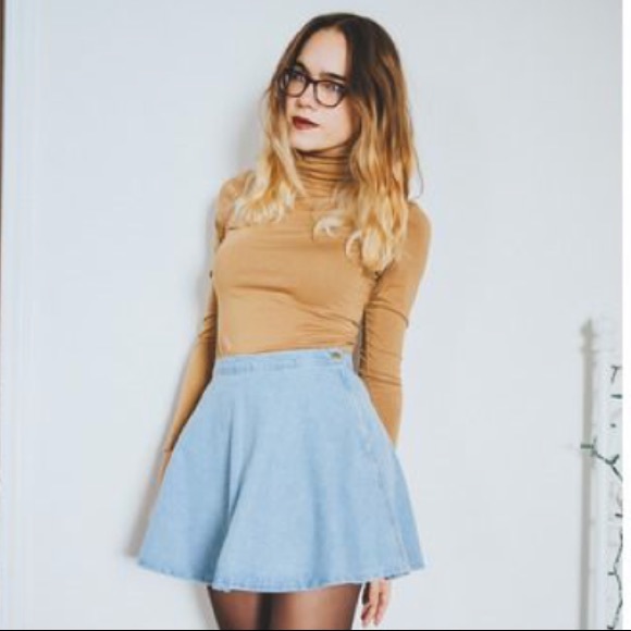 blue denim skater skirt outfit